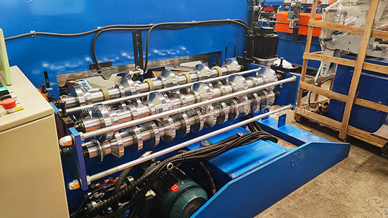 Máquina formadora de rollo de engarce automático (horizontal y vertical dos direcciones)