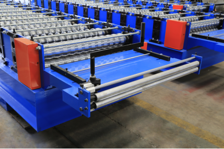 Elegir la m&aacute;quina de costura alzada adecuada